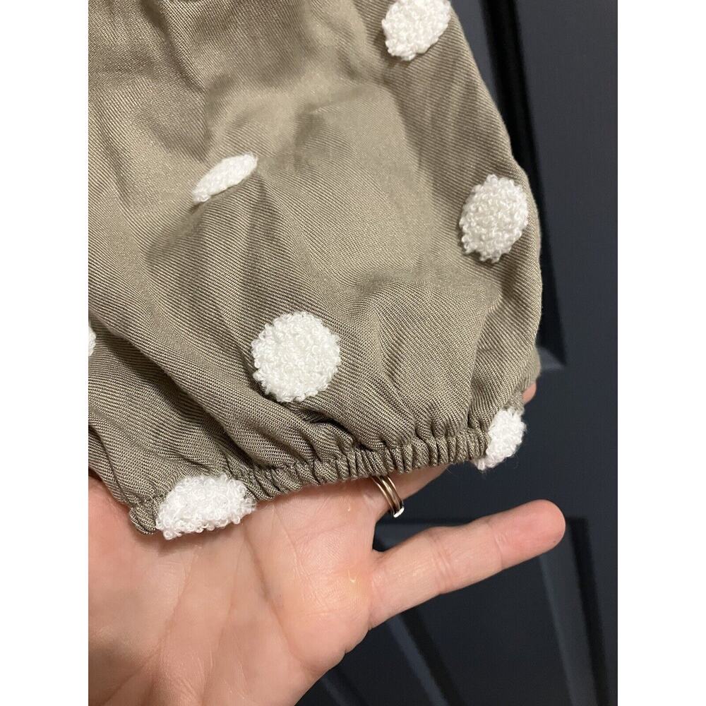Altar'd State Women's Light Olive White Dot Tiered Top Blouse Large NEW! NWT - Picture 2 of 6